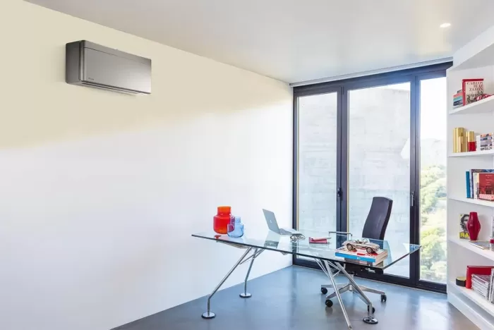 Кондиционер Daikin Stylish инверторный FTXA25BS/RXA25A9 (серый)